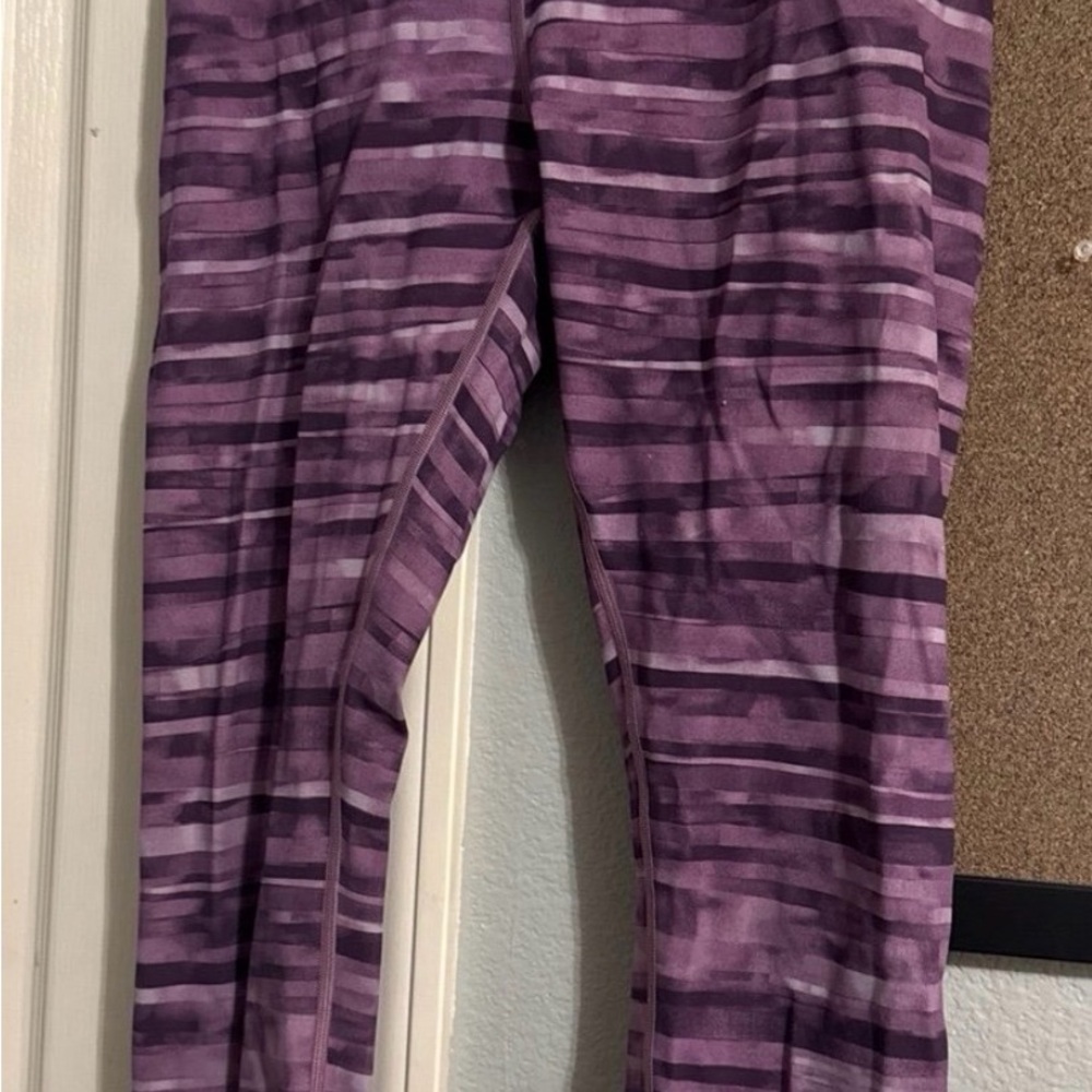 Lululemon Athletica Lavender Striped Capri Leggings